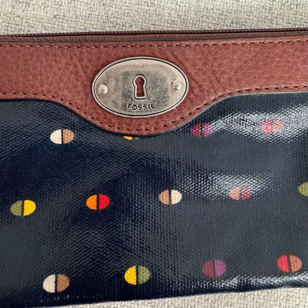 Fossil Key-Per Multicolor Patterned Wristlet - Picture 3 of 7